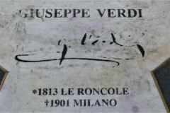 1000 bécs 22