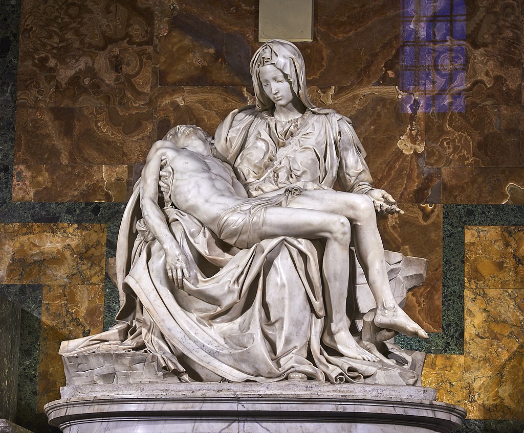 Michelangelo's_Pietà