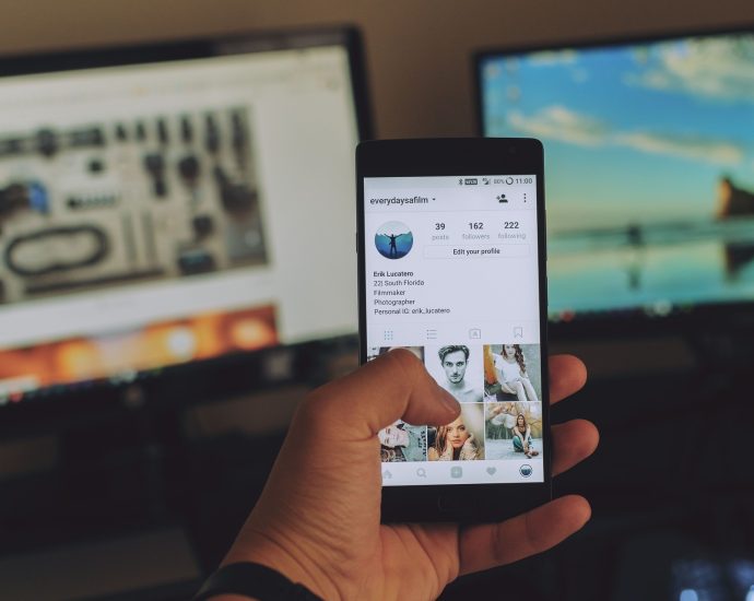 közösségi média internet pixa 14