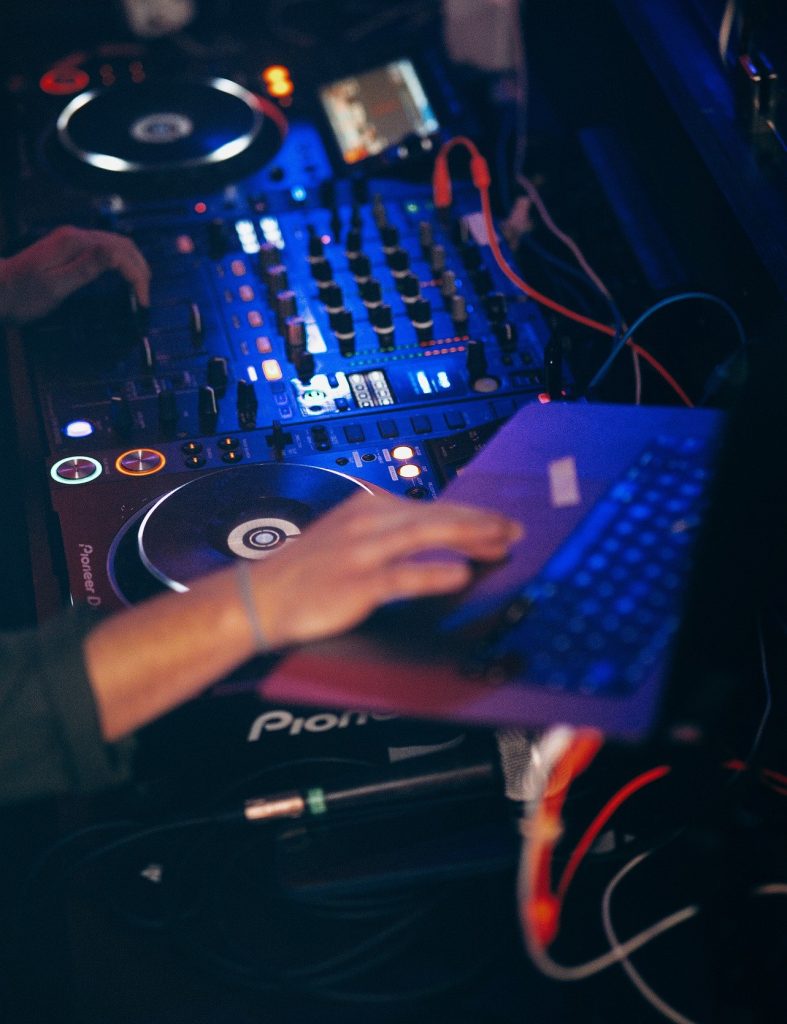 music-zene-koncert-dj adomány