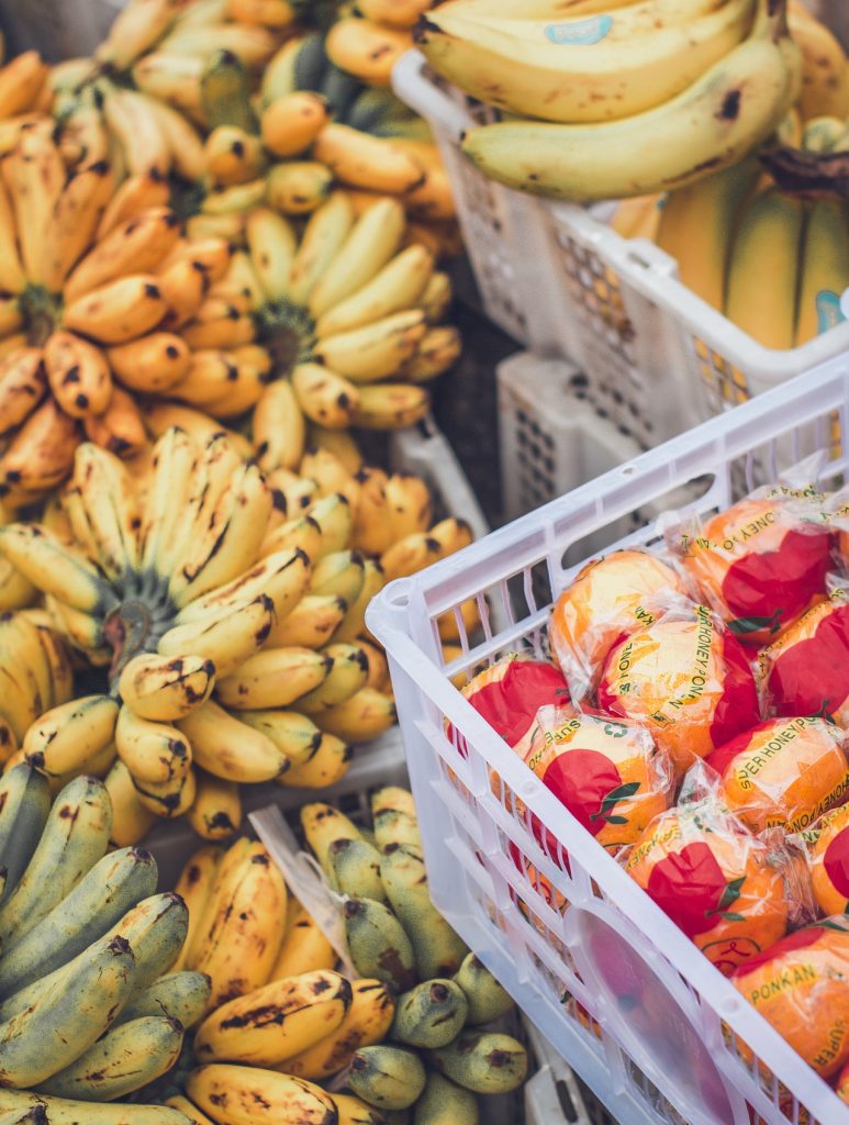 szupermarket piac bolt pixa banán adomány