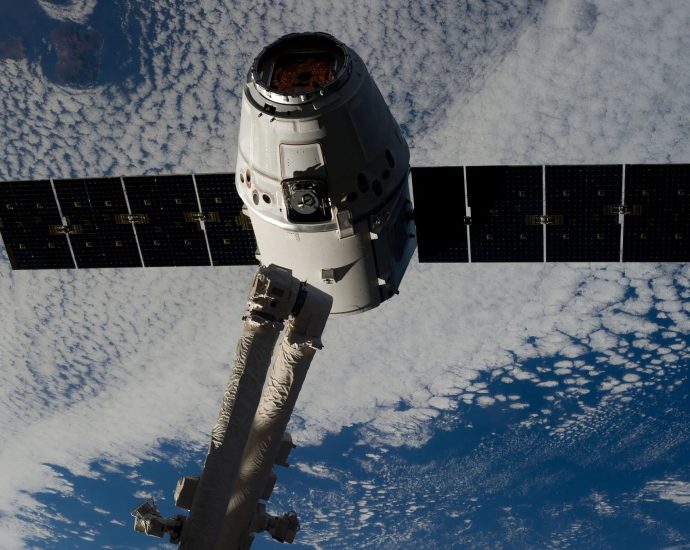 SpaceX Dragon dokkolás űrállomás