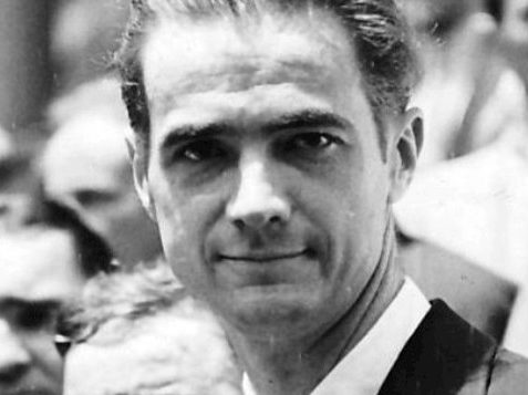 Howard Hughes film filmajánló kritika Aviátor történet élete Csodálatos wiki