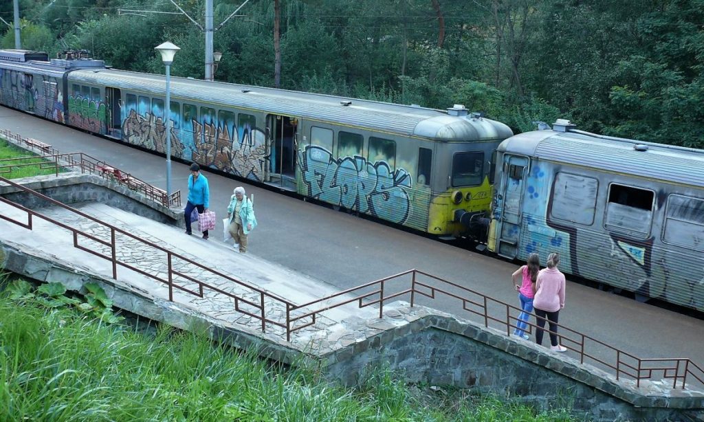 Tusnádfürdő Tusványos vasútállomás medve kirándulás túra Tusnád 2