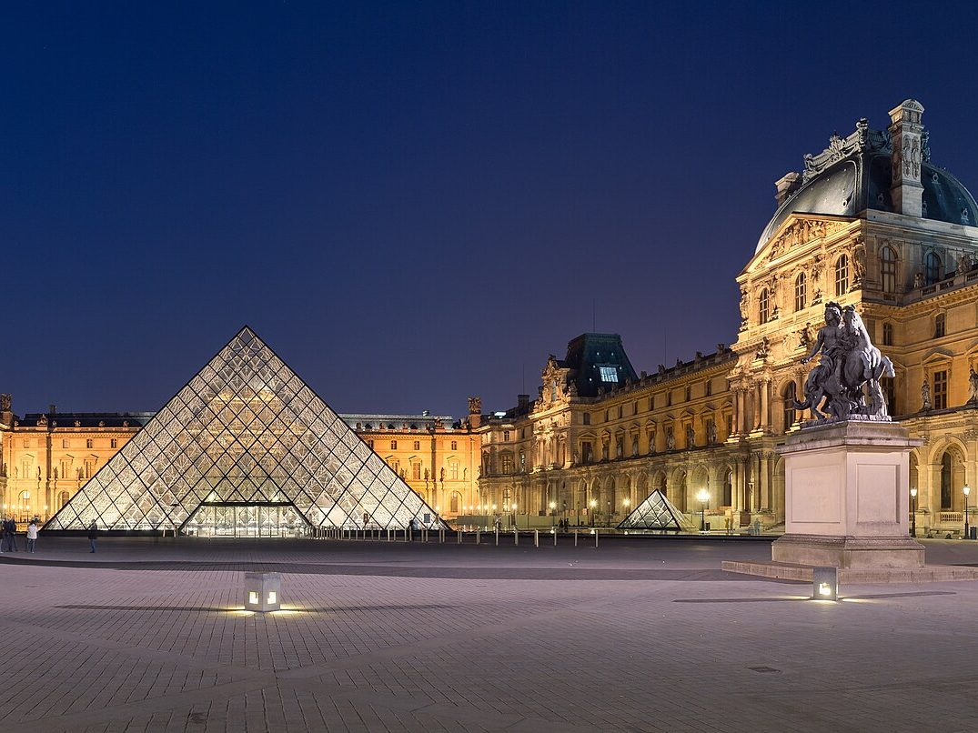 Louvre_Museum_Wikimedia_Commons