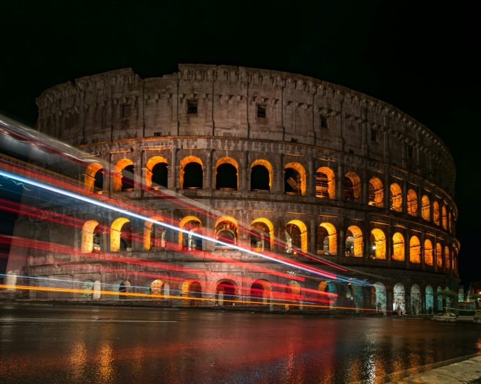 új metrómegálló Colosseum Róma