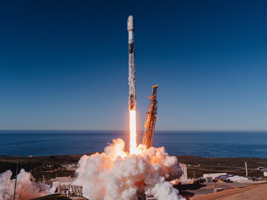 Mauve SpaceX Falcon9