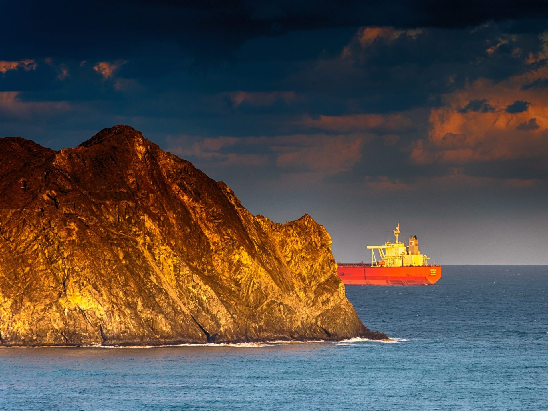 olajszállítás olaj kőolaj energia hajó Hormuzi-szoros pixa 3