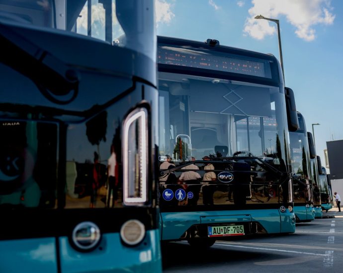 BYD elektromos buszok Kaposvár Szita Károly oldala fb
