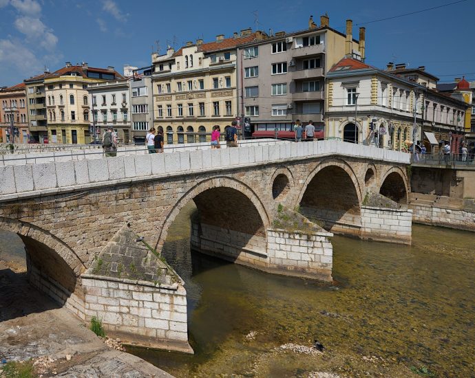 Latin_Bridge_ Szarajevó wikipédia