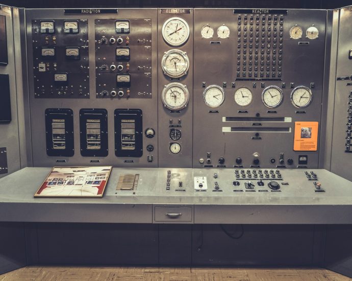 románia atomerőmű illusztráció kezelőpanel control panel