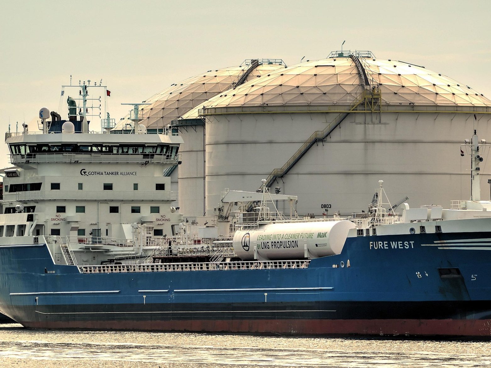 tanker hajó kereskedelem gazdaság pixabay