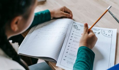 iskola oktatás olasz reform írás nyelv latin