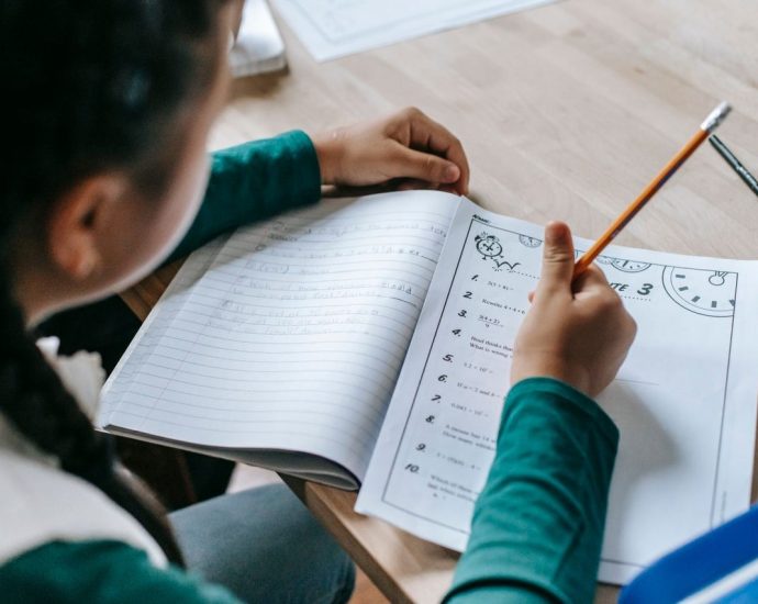iskola oktatás olasz reform írás nyelv latin