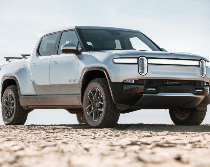 Rivian-r1t-2021 elektromos autó